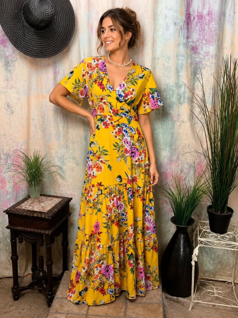 📌Beautiful Floral Maxi Dress - Short Butterfly Sleeves, Ruffle -Deep Back Neckl